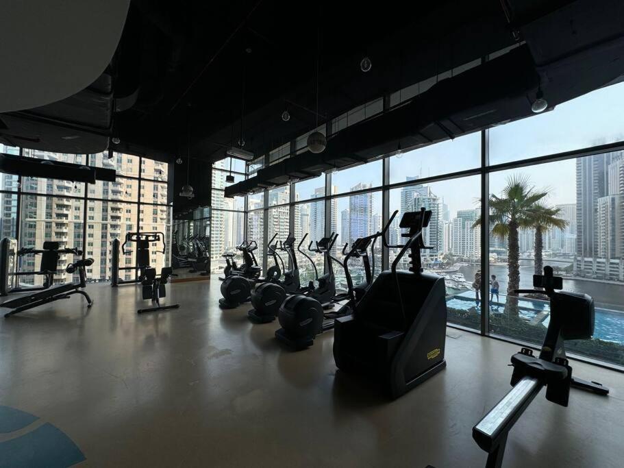 Lux 2Br In Marina Gate With Stunning Views Apartment Dubai Luaran gambar