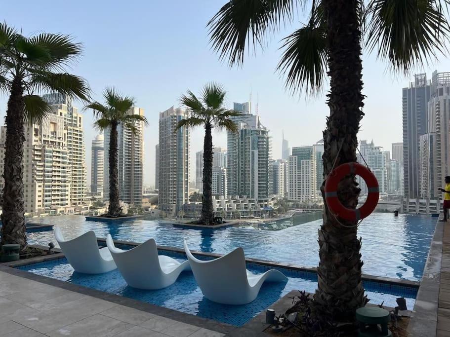 Lux 2Br In Marina Gate With Stunning Views Apartment Dubai Luaran gambar